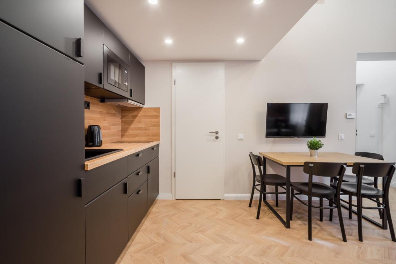 K33- Boutique Apartments, Best Location, By Bqa Budapest Exterior photo